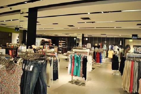  洛川商场里的店面怎么装修？